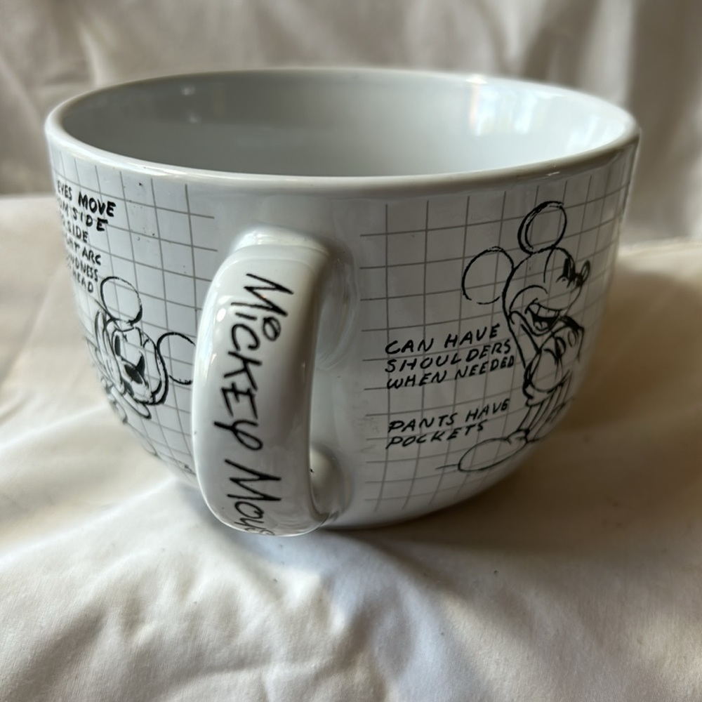 R Squared Zrike Brands Disney Sketchbook Mickey Soup Cup - Picture 4 of 6